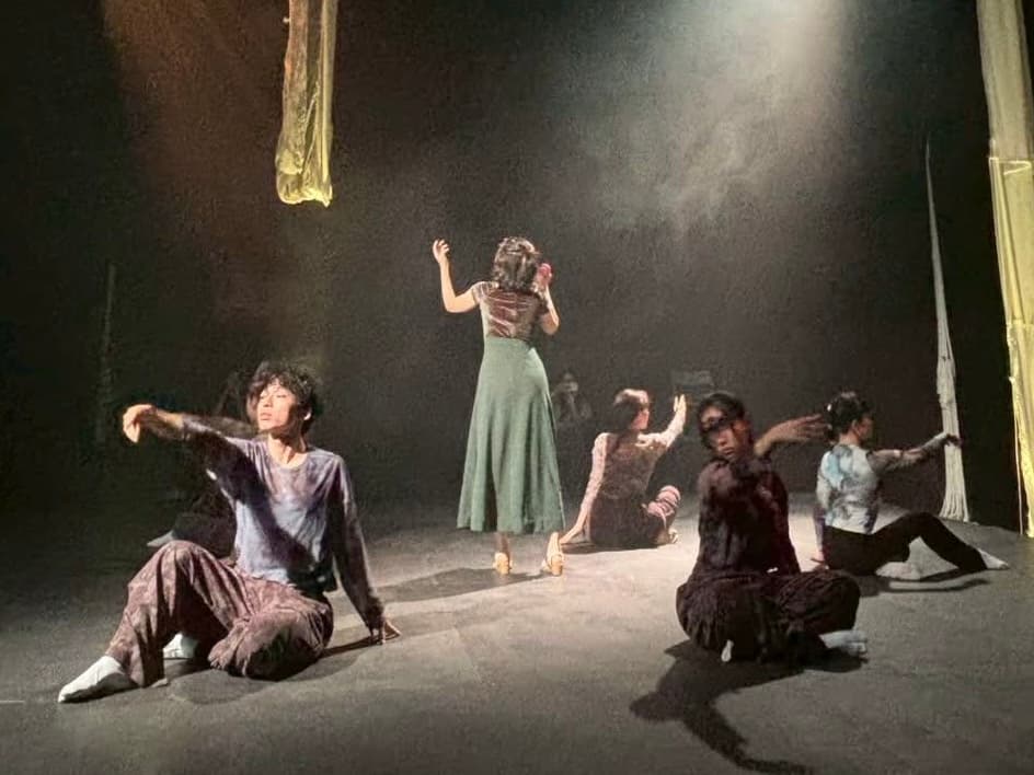 第2回公演『夏の夜の夢』舞台写真